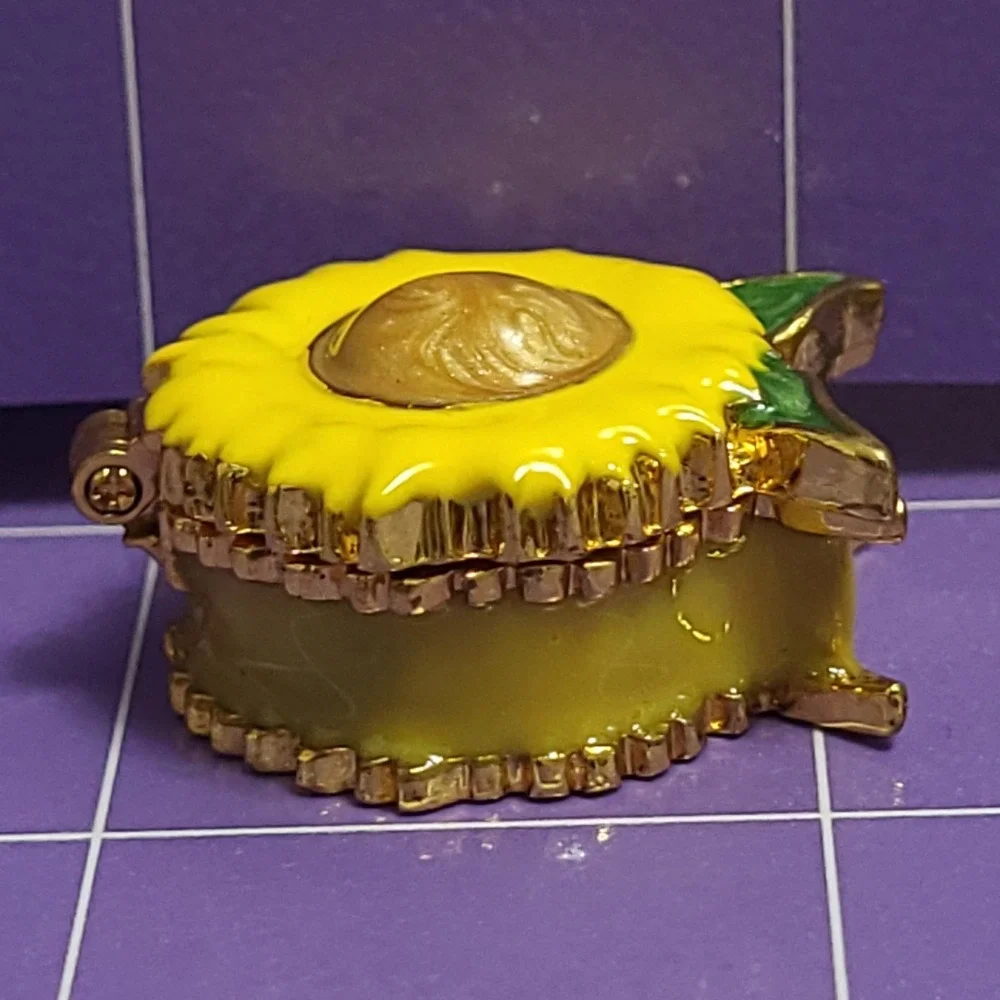 Work of Art Sunflower Trinket Pill Box Enamel Magnetic Shel Decor Gold Yellow